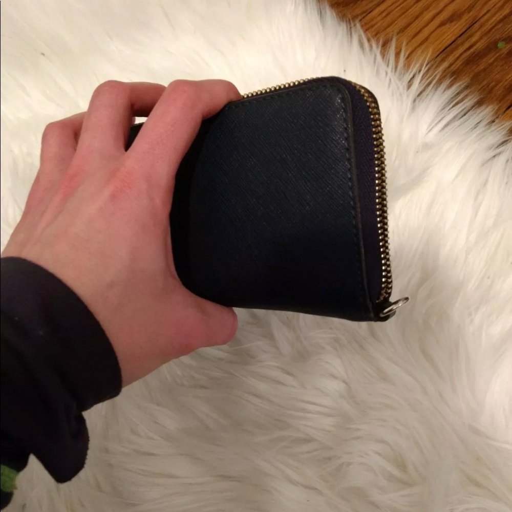 Michael Kors wallet - Picture 7 of 8